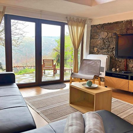 Retiro De Gondramaz - 200 M2 Villa Bagian luar foto